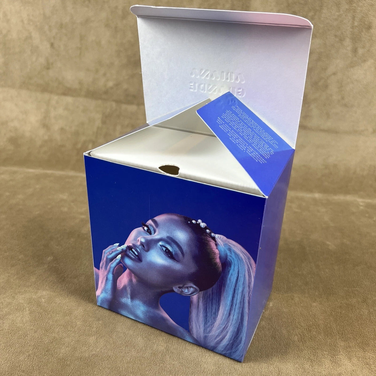 Ariana Grande Cloud Intense Eau de Parfum Spray for Women