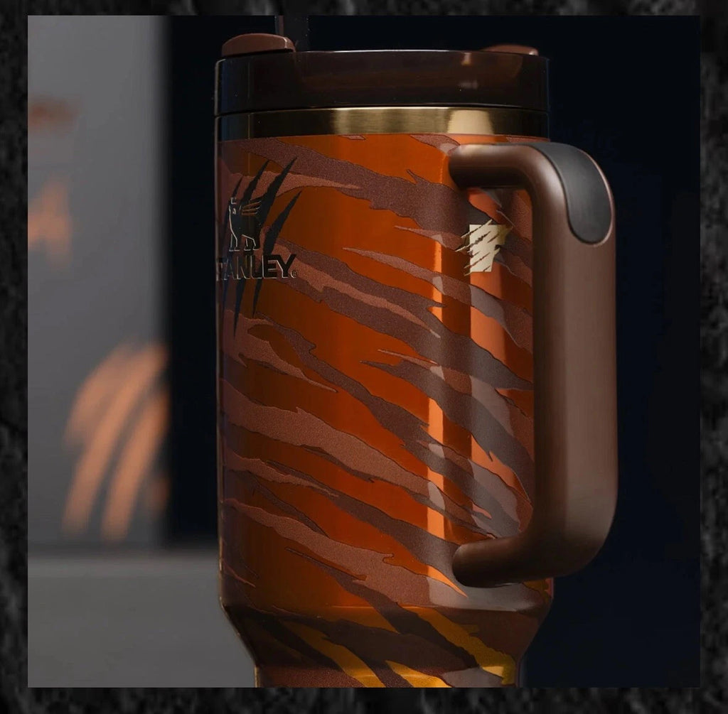 40 oz Insulated Travel Tumbler with Handle & Straw – Brown Tiger Print