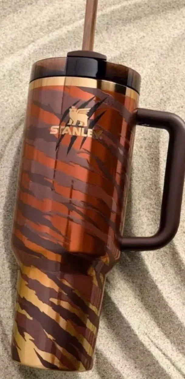Stanley x Tyla Tyger 40 oz Quencher H2.0 FlowState™ Tumbler